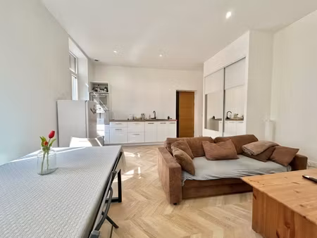 t3 73m2 rénové - plein sud - maison bourgeoise - le muy