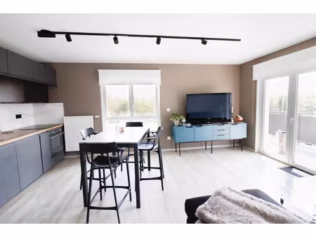 appartement t2 avec balcon  parking sans vis à vis.