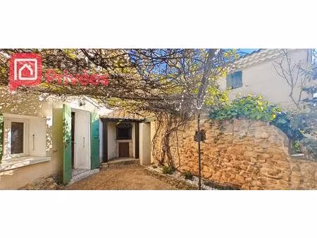 eric giannetti vous propose cette maison de charme typique des alpilles