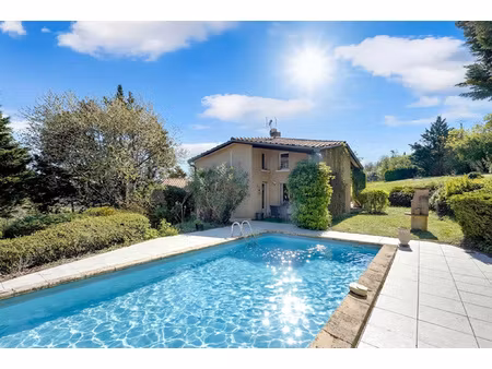 villa de caractère t5 de 160m2 avec piscine sur un terrain d