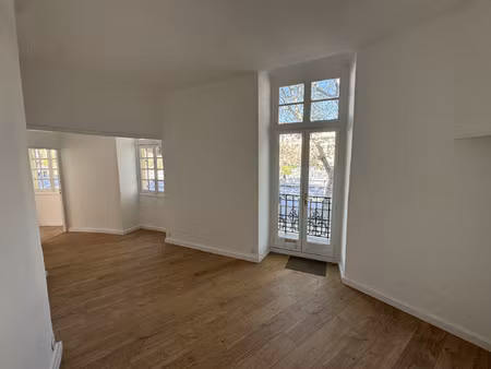 charmant 2 pièces avec balcon emplacement idéal