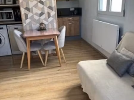 location meublée appartement 1 pièce 30 m² à métabief (25370)  900 €