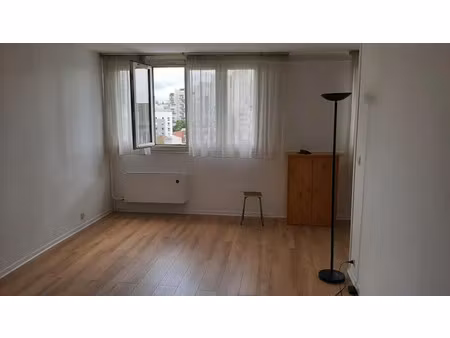 location appartement 2 pièces 54 m² à montreuil (93100)  1 204 €