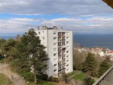 location appartement 4 pièces 77 m² à evian-les-bains (74500)  1 550 €