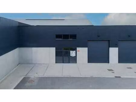 kmo-unit van 188m² in moen