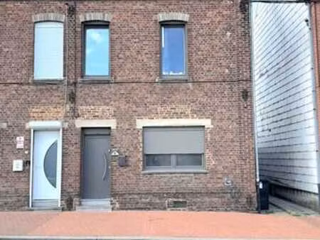 a louer maison 3 chambres dans un quartier calme