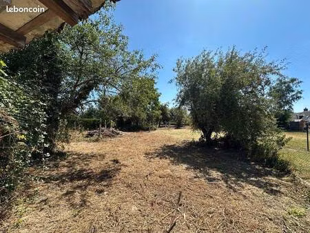 terrain constructible viabilisé à vendre