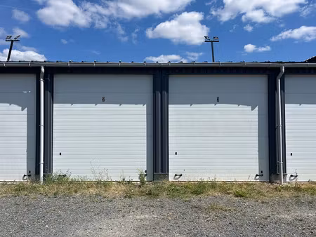 location parking 36 m² à montlouis-sur-loire (37270)  186 €