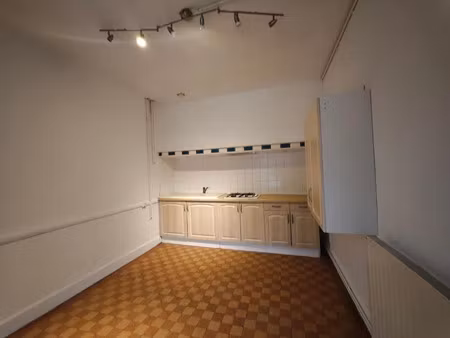 location ferme 3 pièces 80 m² à saint-amans-soult (81240)  580 €