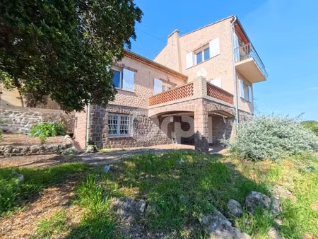 location maison 3 pièces 118 m² à roquebrune-sur-argens (83520)  1 800 €