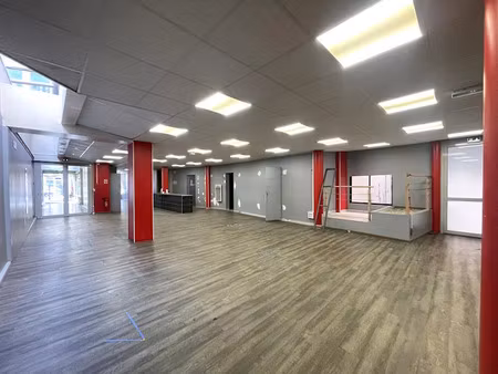 location locaux professionnels 190 m² à chateau-thierry (02400)  2 200 €