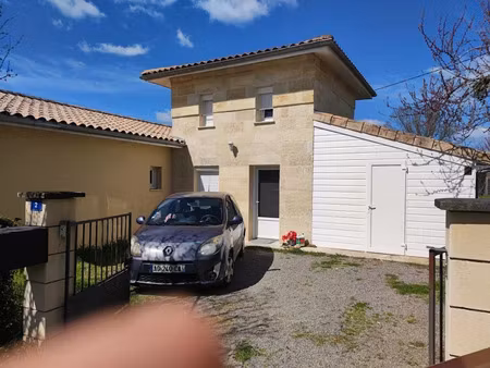 location maison 5 pièces 85 m² à abzac (33230)  800 €