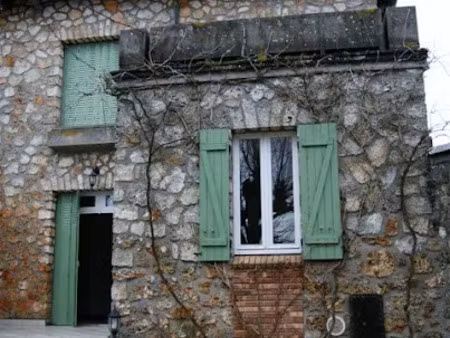 location maison 5 pièces 159 m² à neauphle-le-château (78640)  1 980 €