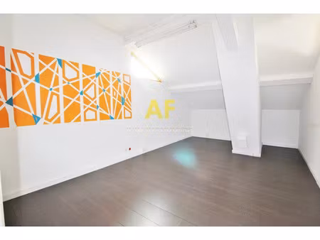 location locaux professionnels 43.05 m² à frejus (83600)  445 €
