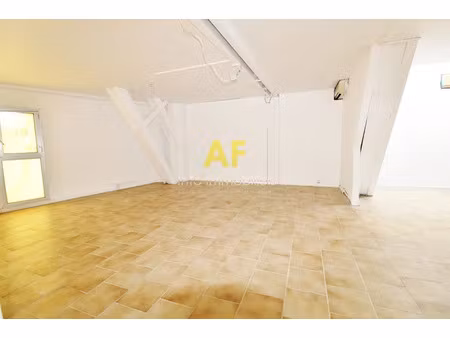location locaux professionnels 76.88 m² à frejus (83600)  892 €