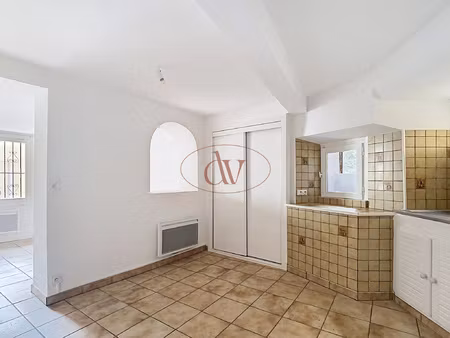 maison de village 2 chambres ( elne )