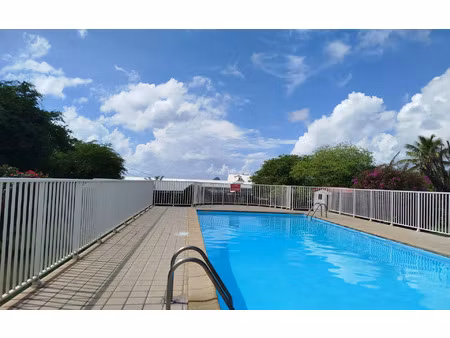 location appartement  m² t-1 à sainte-luce  630 €