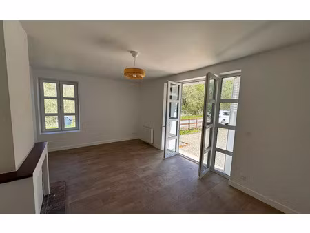 location maison  m² t-4 à coulombs-en-valois  1 040 €