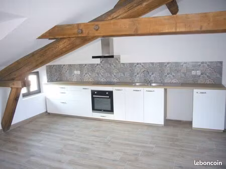 très bel f3 de 66 m² avec tropézienne - place anatole france à saint-etienne