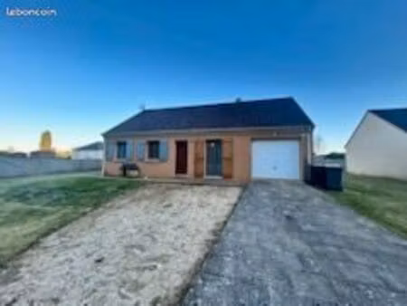 maison de plain-pied à villechétive - 3 chambres