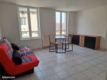 studio - 2/4 rue de l'hôpital - avallon