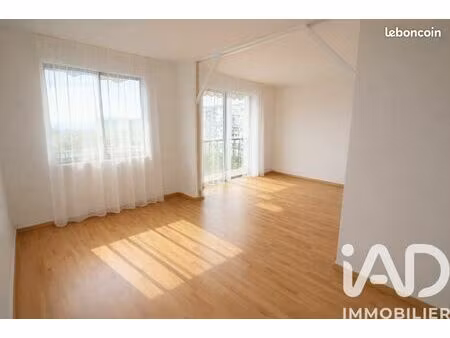 appartement 4 pièces 65 m²