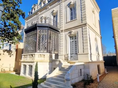 magnifique t4 de standing avec jardin et parking - proche parc bordelais