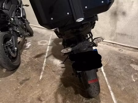 loue emplacement 2 roues vélo électrique moto - 50