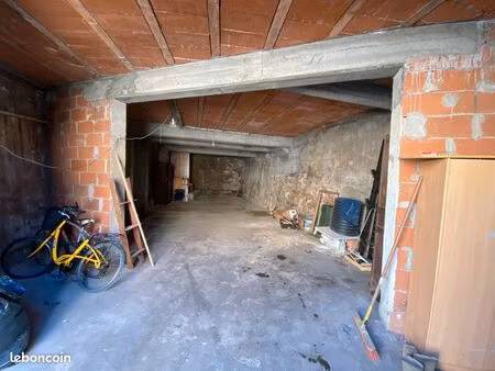 à louer grand garage la réole