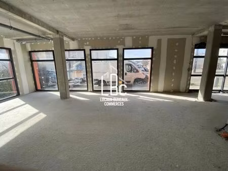 prestigieux bureau de 113 m2 en location - nantes  france