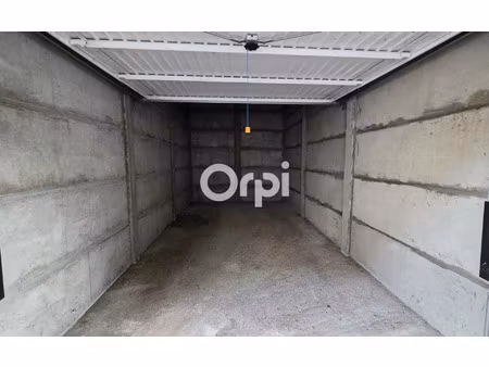 stationnement décines-charpieu m² t- à vendre  15 000 €