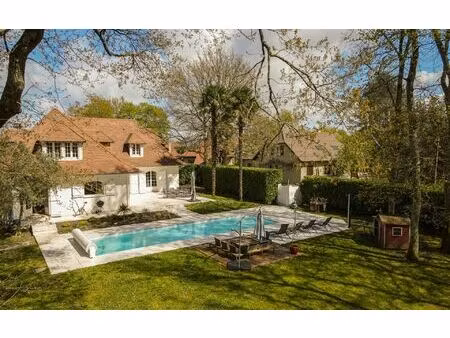 maison lons m² t-6 à vendre  795 000 €