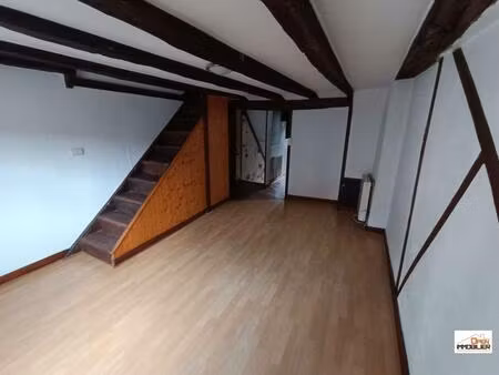 à louer – appartement t3 duplex en centre historique de tulle 19000