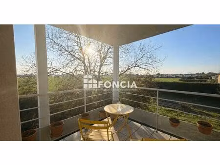 calme - appartement t2 - terrasse - parking