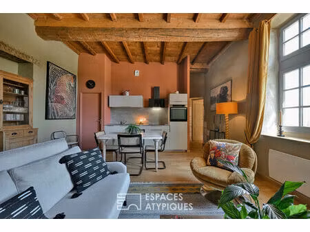 charme et histoire : appartement avec piscine