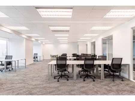 location meublée locaux professionnels 100 m² à roubaix (59100)  3 987 €