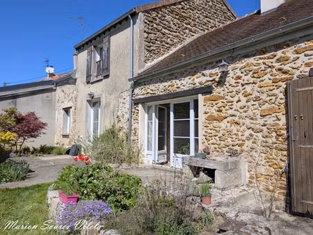 authentique briarde de caractère au cœur d’un hameau paisible – 6 p  jardin  garage ( chau