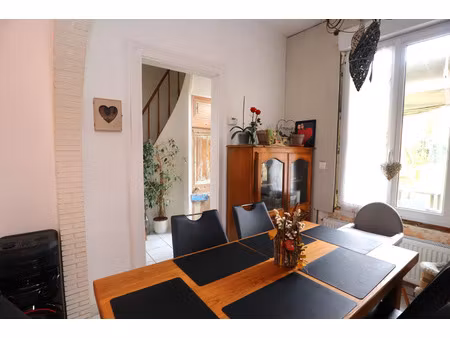 maison de ville de caractère  4 chambres avec jardin