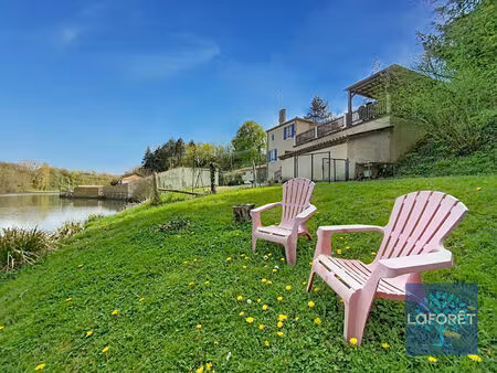 maison sigournais 6 pièce(s) 144 m2