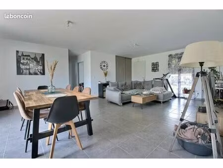 exclusivité- maison construite en 2020 - rt 2012- garage