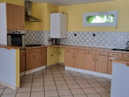 appartement 3 pièces 70 m² 85000