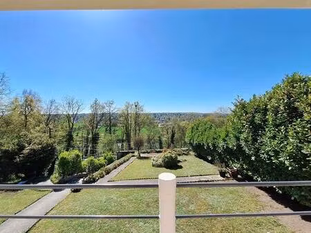 maison de charme avec vue panoramique et jardin dominant