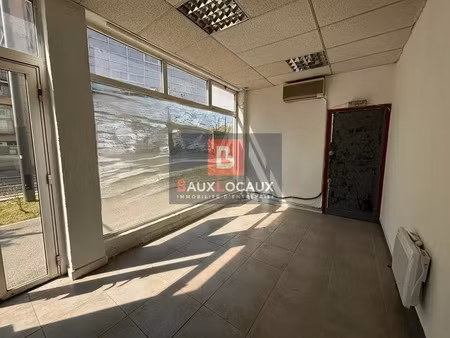 location commerce avignon 84000 58m²