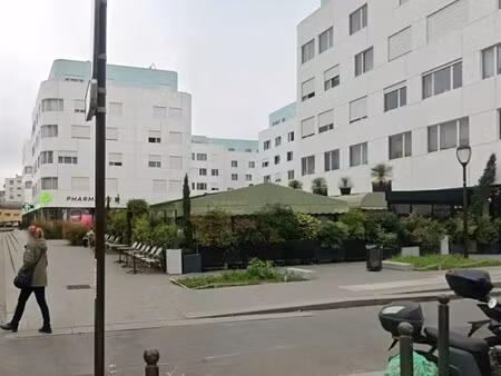 location commerce 285 m²