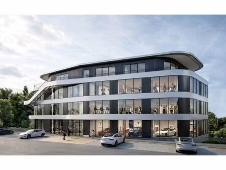 location commerce 537 m² à 1 687 m²