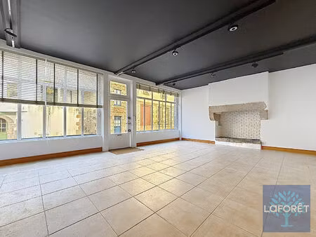 local commercial - centre ville de pont aven