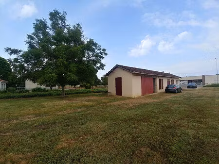 local de stockage - réalville