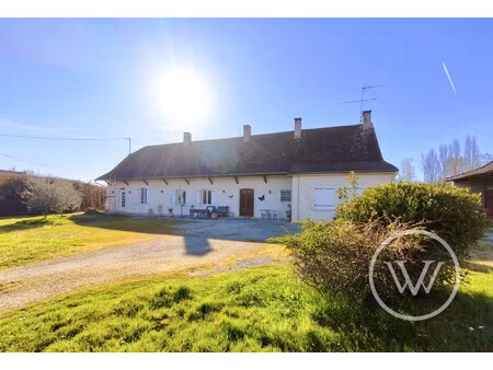 maison indiviuelle 420m²-plain pied-piscine-jardin