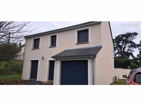 maison t6 récente à saint cyr sur loire