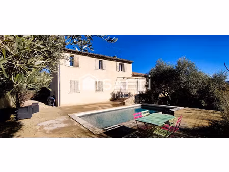 vente maison 8 pièces 182 m² apt (84400)